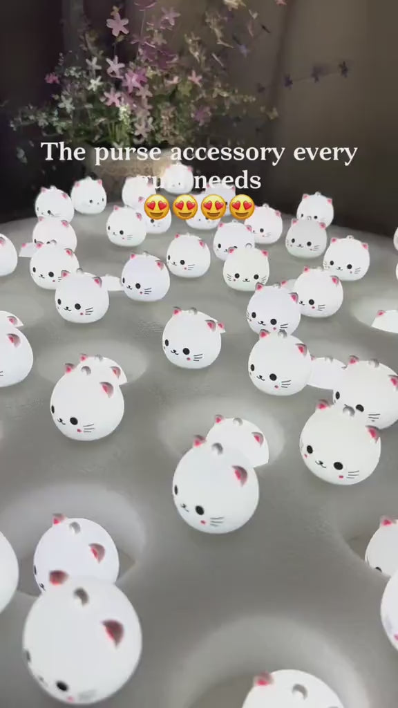 🐱Kitten - 🌟Rechargeable Light-Up Pendant🎁